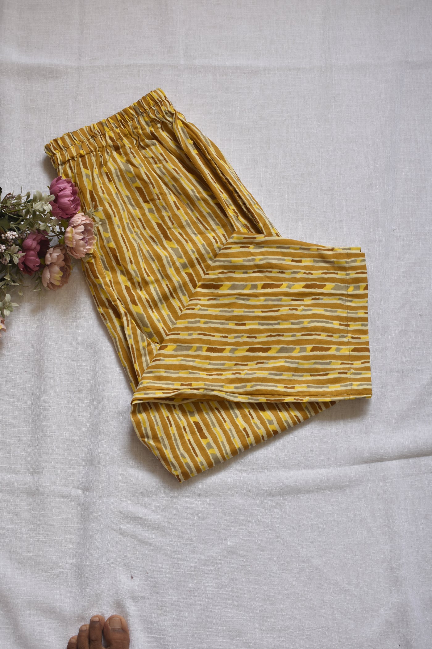 Suryanshi Floral Harmony Kurti Pant Set with Dupatta