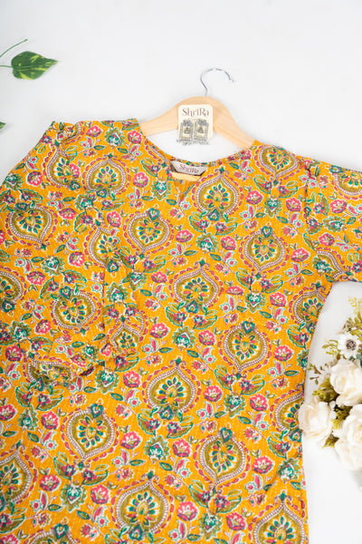 Amber Paisley Pop Short Top